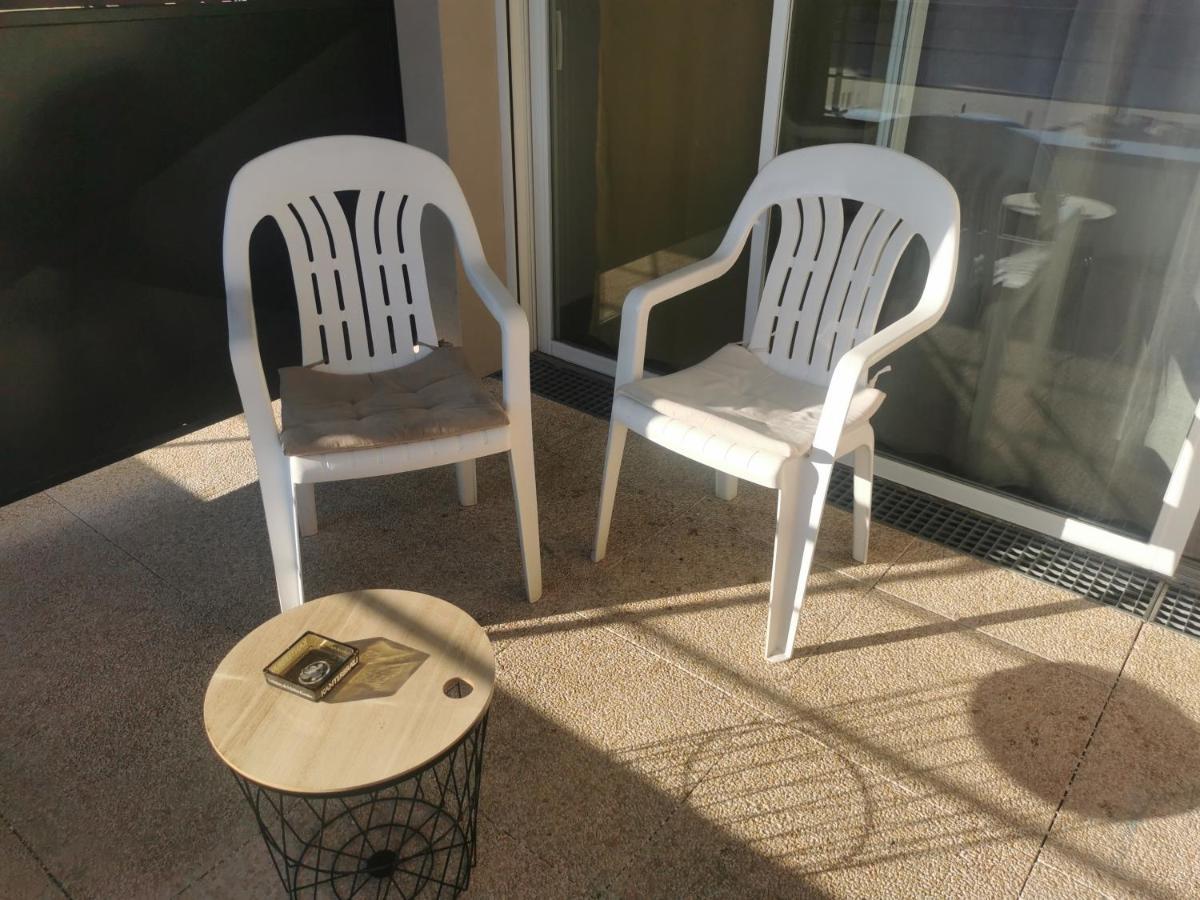 Appartement T2 Accessible Pmr Avec Terrasse Et Garage Onet-le-Château Екстериор снимка