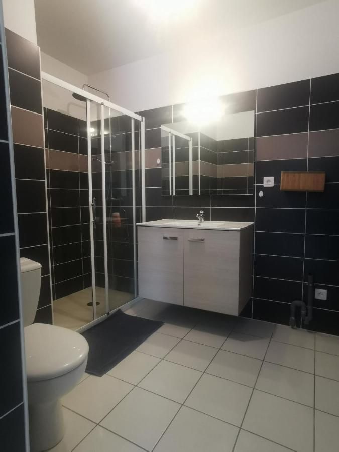 Appartement T2 Accessible Pmr Avec Terrasse Et Garage Onet-le-Château Екстериор снимка